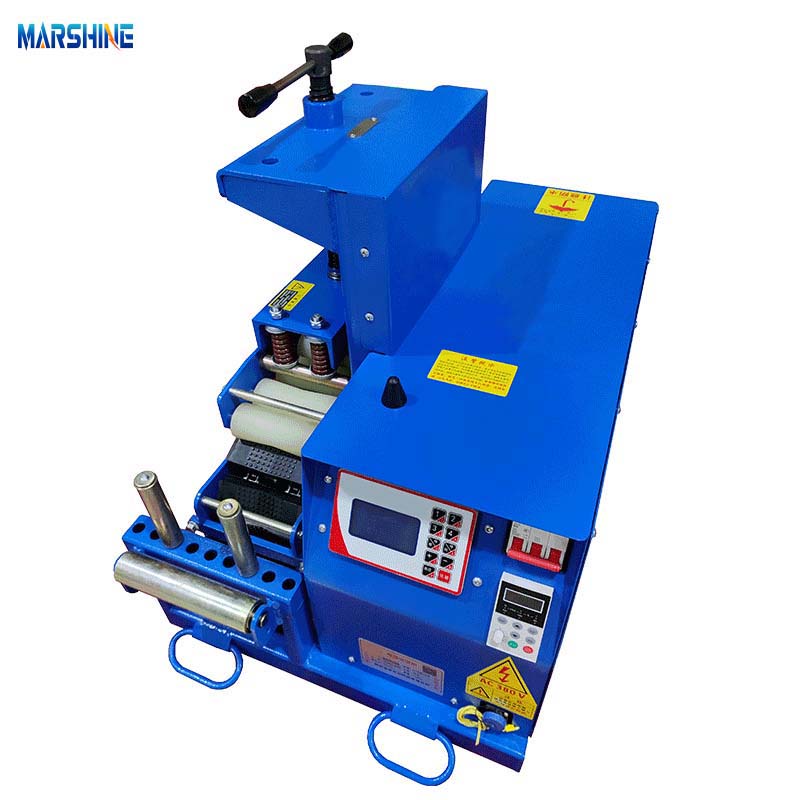 Power Bull 2 電動ケーブルコンベヤ