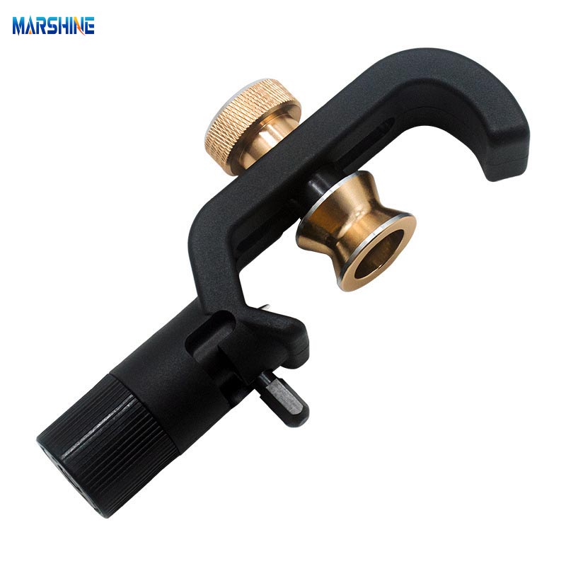 横方向および縦方向の光ファイバーケーブルストリッパー